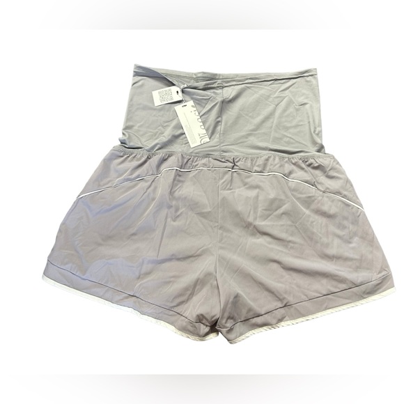 MAACIE womens maternity athleisure lined pregnancy athletic shorts size 2XL NWT - Picture 1 of 5